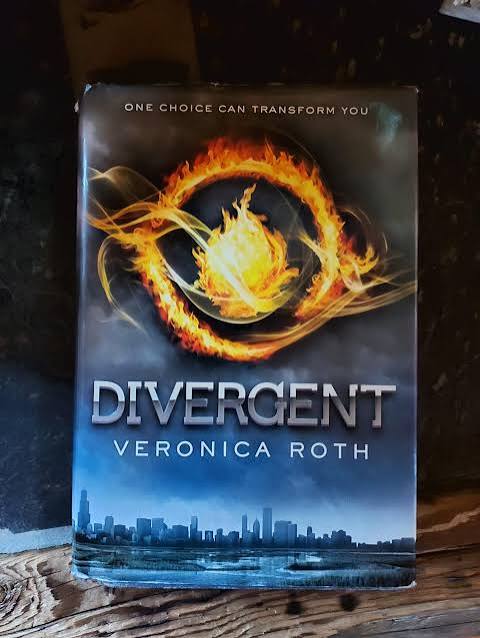 Divergent Book Review – Warrior Watch