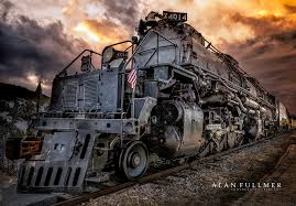 Steampunk Clothing Explore The World Of Steampunk Steam Locomotive Locomotive Vintage Train