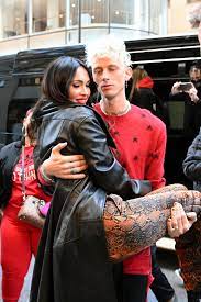 Love race machine gun kelly feat. Promis Unterwegs Stars Gesichtet 2021 Gala De
