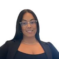 Vanessa Mandel's Instagram, Twitter & Facebook