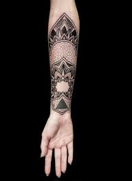 Unterarm Tattoo Frau Mandala Blume Dotwork Unterarm Tattoo Unterarm Tattoo Frauen Geometrisches Mandala Tattoo