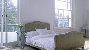 Chair rail design doesn't have to be empty with plain color. How To Change The Size Of A Room With Paint Dengarden