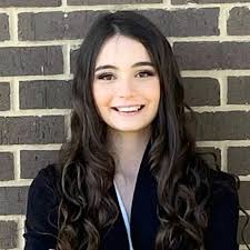 🌟 Please help us welcome our newest Bell Realty agent Allisen Rogers! 🔔  From the moment she stepped into our world, it was clear Allisen didn't  just join the team... she aligned