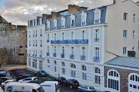 L'hôtel & restaurant le chateaubriand est un établissement fonctionnel avec des services très complets qui vous garantiront un séjour imbattable. Hotel France Et Chateaubriand Cote Mer Picture Of Hotel De France Et Chateaubriand Saint Malo Tripadvisor