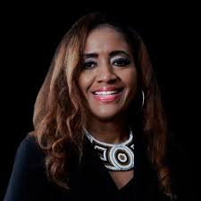 REAL WOMEN IN REAL ESTATE Volume 2: Unleashing Her Power: Inspiring Stories  and Strategies: Agaraj, Migena, Ceballos-Pinero, Brooke, Heil-Sonneck,  Barbara: 9781637926673: Amazon.com: Books