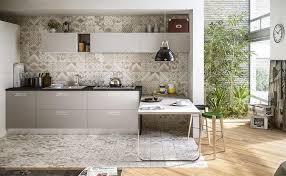Colorazione di un muro in pietra fatto con il polistirene. Rivestimenti Per Cucina Le Soluzioni Piu Creative