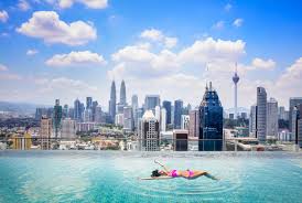 London's best rooftop bars have got attitude and altitude. Erfrischende Aussichten In Diesen Rooftop Pools Reisen Exclusiv