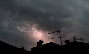 Ce mercredi 16 juin 2021, météo france a placé 25 départements de l'ouest et du centre de la france en vigilance orange et 48 autres en jaune. Orages Meteo France Place 23 Departements En Vigilance Orange