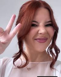 Holly Latham (@hollymaymua) • Instagram photos and videos