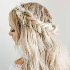 Que vous le portiez bas ou. 50 Coiffures De Mariage A Tresses Les Plus Jolies Inspirations