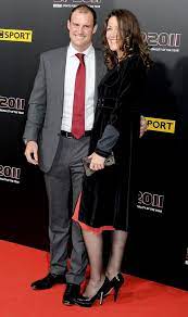 Former england cricket captain wife, ruth strauss died of lung cancer at the age of 46. Ruth Strauss Dead How Did Andrew Strauss Wife Die What S Her Cause Of Death Celebrity News Showbiz Tv Express Co Uk