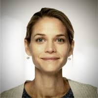 700+ profilů „Mustin“