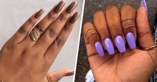 Fijaos en que también queda bien el hecho de añadir algunas hojas verdes en la composición. 15 Combinaciones De Colores Para Una Manicura Perfecta