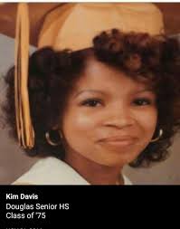 I got this info from Kat Sloan Jones .This was her and Gayle Sloan Raetzel  sister. Please add to your prayers... Joyce Sloan Hitchcock She is a 1962  graduate of GHS She