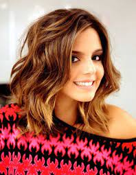 Farklı renk ve tasarımlara sahip erkek çanta modelleri arasından seni en iyi yansıtanı kolayca bulabilirsin. Dalgali Orta Boy Sac Modeli Hair Styles Medium Hair Styles Thick Hair Styles