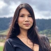 Khine Lwin's Instagram, Twitter & Facebook