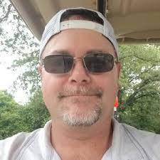 Chris Veith's Instagram, Twitter & Facebook