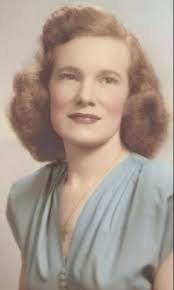 Agnes Kelley's Instagram, Twitter & Facebook