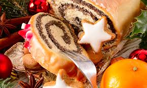 This polish christmas eve tradition includes 12 dishes and desserts which reflect poland's rich, multicultural culinary past. Traditional Polish Christmas Desserts List Of Polish Desserts Wikipedia Traditional Polish Dessert On Christmas Eve Monnie Gile