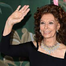 Sofia sophia loren (born september 20, 1934) is an italian actress. Actrice Sophia Loren Komt Terug Naar Het Witte Doek