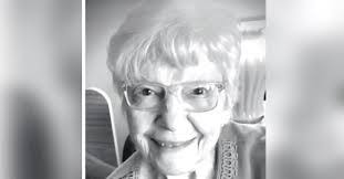 Shirley Snell's Instagram, Twitter & Facebook