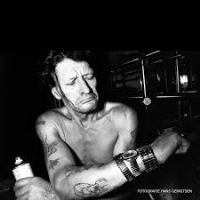 De herman brood experience is gesitueerd op een prachtige locatie in het museumhart van zwolle. Hans Gerritsen On Twitter Hermanbrood 5 Nov 1946 11 July 2001 Rocknrolllegend Singer Artist Painter On 11 July 2001 Herman Brood Jumped From The Roof Of The Amsterdam Hilton And Died