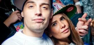 Aziza aka айза анохина записала дисс на рэпера гуфа в ответ на его оскорбления в соцсетяхрежиссер: Ajza Anohina Byvshaya Gufa Popala V Reanimaciyu Novosti Rossii