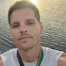 Chris Arthur's Instagram, Twitter & Facebook