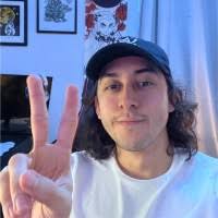 2000+ perfiles de «Caleb»