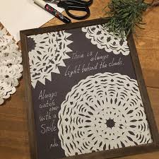 書道半紙で 簡単 可愛いレース柄の飾り絵 絵 折り紙 切り絵 切り絵