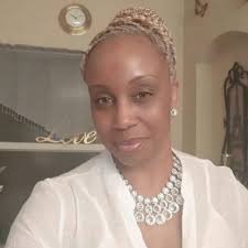 Well Done Sir!👑⭐️👑⭐️👑 Bishop #TDJakes steps down from megachurch, hands  leadership to daughter #SarahJakesRoberts and son-in-law #TouréRoberts.  They will take over the Potter's House Church which he founded in 1996.⛪️