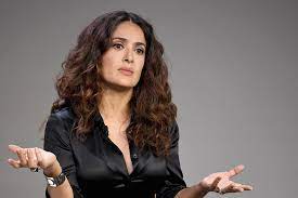 She wears 10 (us) or 40 (eu) dress size and 6½ (us) or 4 (uk) or 37 (eu) shoe size. Salma Hayek Height Weight Age Affairs Salary Family Net Worth