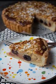 Partendo dal lato piu' lungo arrotolare. Torta Amarene Cioccolato E Mandorle Ricetta Cravatte Ai Fornelli