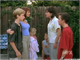 Top ten malcolm in the middle episodes. New Neighbors Malcolm In The Middle Wiki Fandom