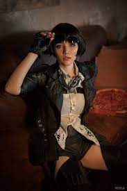 Lady lyumos