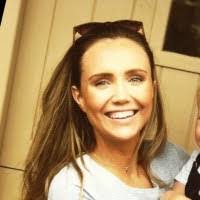 Thea Middleton's Instagram, Twitter & Facebook