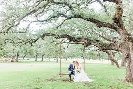 The Oaks At Boerne Weddings Hill Country Wedding Venue Boerne Tx 78006 Hill Country Wedding Venues Hill Country Wedding Wedding Venues