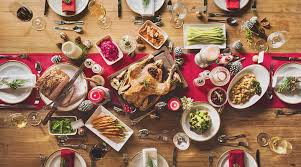 (often capitalized) christmas dinner (meal traditionally eaten at christmas eve). A Mesa Com As Tradicoes Da Consoada