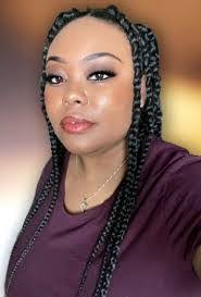 Kiara Moore's Instagram, Twitter & Facebook