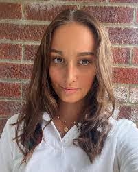 Kaitlin Duff's Instagram, Twitter & Facebook