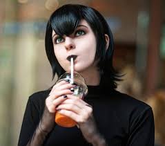 Mavis cosplayer: Melissa Lissova Cosplay ph: instagram.com/tosuesan/