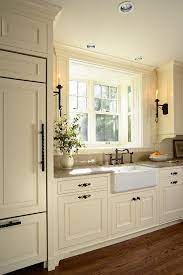 Your kitchen hardware can determine your farmhouse kitchen style, and it's an easy and inexpensive change. Georgiana Design Rustic Farmhouse Kitchen Kitchen Remodel Kitchen Cabinet Design