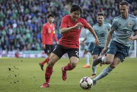 Заархивировано, оригинал 3 ноября 2016. ë²¤íˆ¬ì˜ ê³ ë°± ì¶•êµ¬ ê¶Œì°½í›ˆì´ ì‚¬ì´ë‹¤ ë¯¸ì£¼ ì¤'ì•™ì¼ë³´
