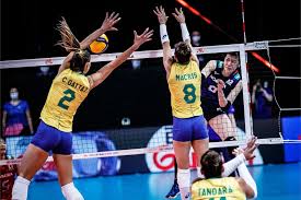 Pelas seleções de base, ganhou o mundial juvenil de 2003, sendo considerada a melhor atacante. Brasil Faz Seu Melhor Jogo Vence Japao E Se Recupera Na Liga Volei Ge