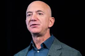 Bezos launched into space tuesday morning from blue origin's facilities in the town. Jeff Bezos Gibt Leitung Bei Amazon Ab Wechsel Bei Online Handler