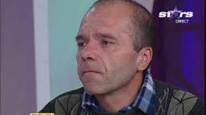Peste 1.200 de persoane sunt în detenție, condamnate la moarte, în malaezia, unde execuțiile au loc prin spânzurare. Romanul Condamnat La Moarte In Malaezia Å£inut In CarcerÄƒ De Doi Ani