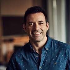 Dive into Thomas Egli, founder and director of SustainaSea