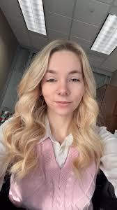 With Black 💓🖤 vs All pink💓? Which is your favorite look? Wearing the  SIGNATURE PALETTE SET Shop now at Chimzi.com. #chimzifashion #chimzi  #fallfashion #blackluxury #airportfashion #airport #blacktravel  #airportoutfit #menswear #mensfashion #mensstyle