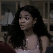 Cecile Kyle's Instagram, Twitter & Facebook