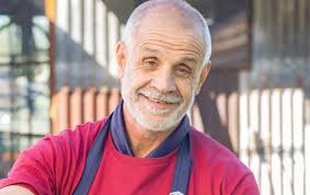 Abu baboso! La primera foto de Claudio Paul Caniggia con su nieta, Venezia,  en brazos